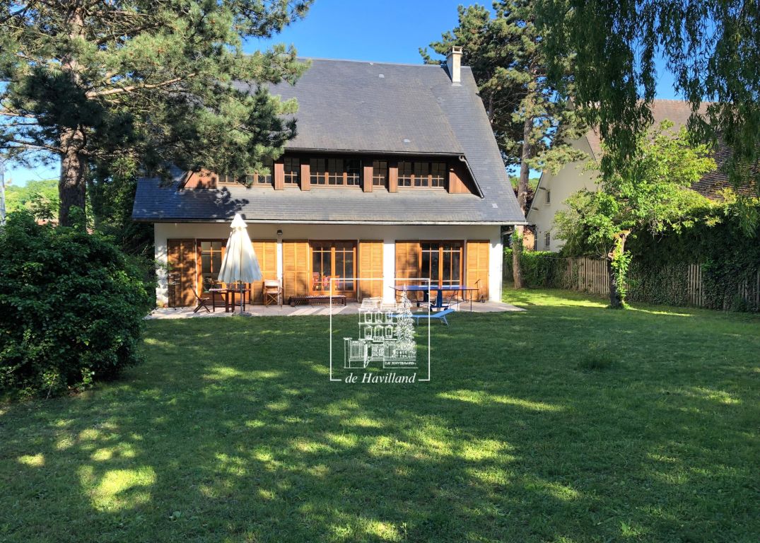 house 8 rooms for rent on LA CELLE ST CLOUD (78170)