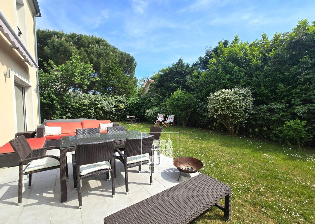 house 7 rooms for rent on CROISSY SUR SEINE (78290)