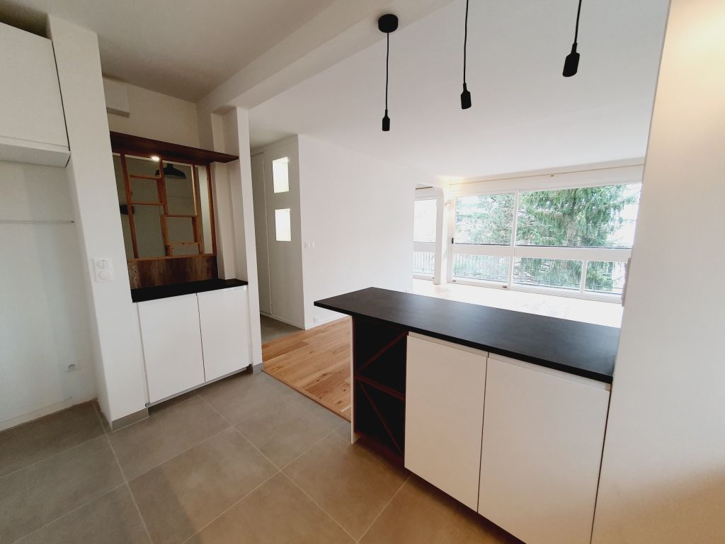 appartement 4 pièces en location sur LA CELLE ST CLOUD (78170)