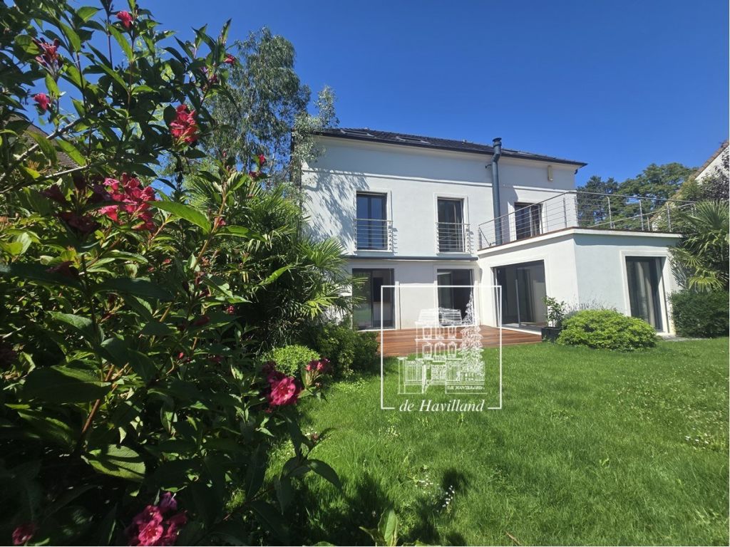 house 8 rooms for rent on LA CELLE ST CLOUD (78170)