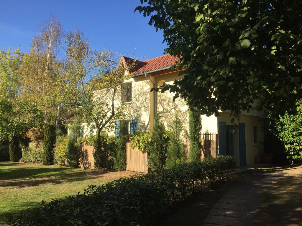 house 4 rooms for rent on ST CLOUD (92210)