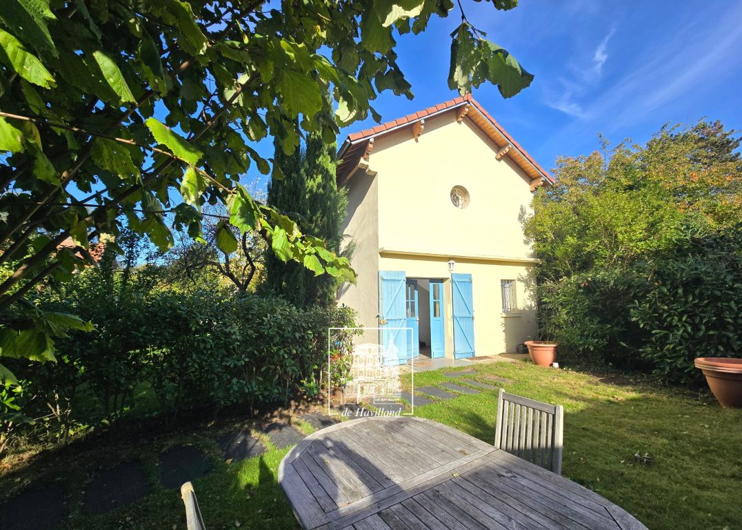 house 4 rooms for rent on ST CLOUD (92210)