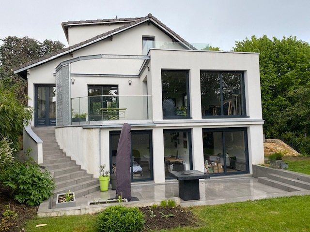 house 8 rooms for rent on MARNES LA COQUETTE (92430)