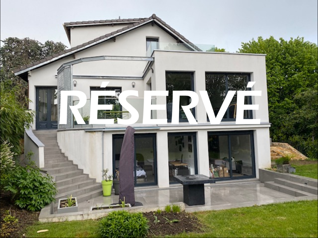 house 8 rooms for rent on MARNES LA COQUETTE (92430)