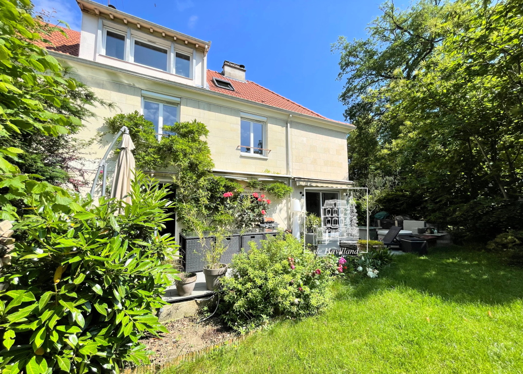 maison 7 pièces en location sur LA CELLE ST CLOUD (78170)