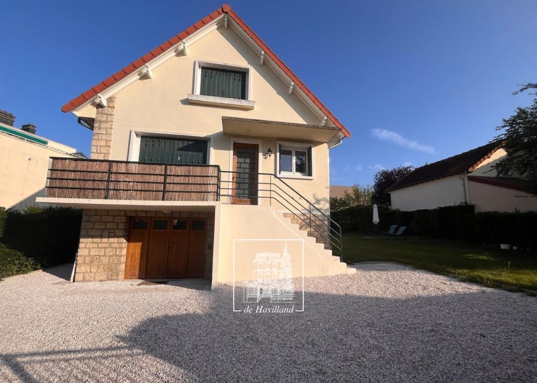 house 5 rooms for rent on VIROFLAY (78220)