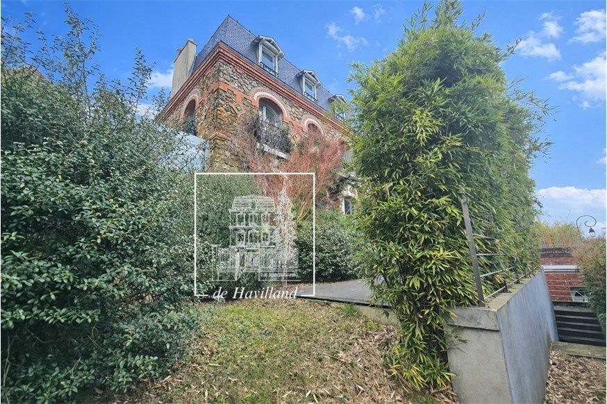 maison 8 pièces en location sur ST CLOUD (92210)