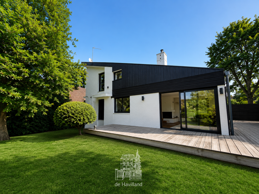 maison 10 pièces en location sur LA CELLE ST CLOUD (78170)