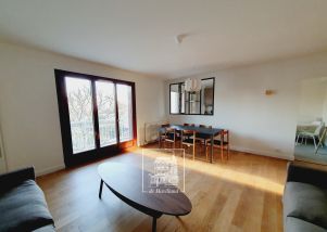 apartment 4 rooms for rent on GARCHES (92380)