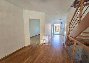 maison 9 pièces en location sur VAUCRESSON (92420)