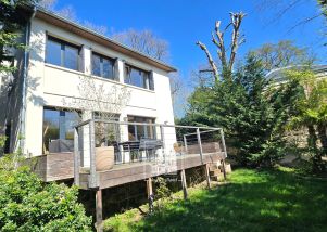 house 6 rooms for rent on LE VESINET (78110)