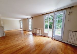 house 8 rooms for rent on CROISSY SUR SEINE (78290)