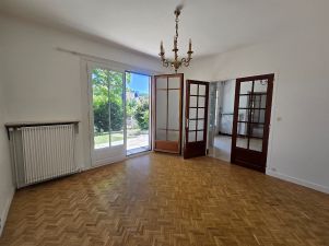 house 8 rooms for rent on LA CELLE ST CLOUD (78170)