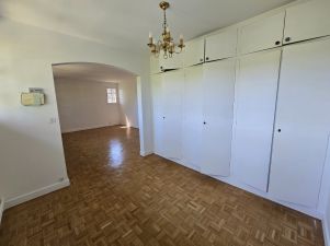 house 8 rooms for rent on LA CELLE ST CLOUD (78170)