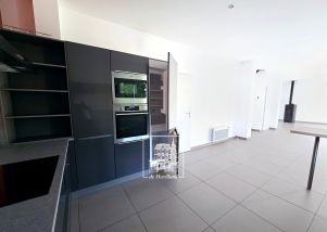 house 7 rooms for rent on CROISSY SUR SEINE (78290)