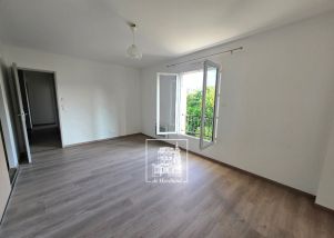 house 7 rooms for rent on CROISSY SUR SEINE (78290)