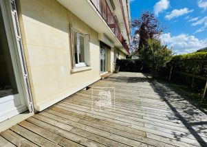 apartment 7 rooms for rent on VILLE D AVRAY (92410)