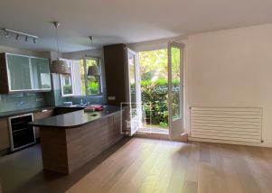 apartment 7 rooms for rent on VILLE D AVRAY (92410)