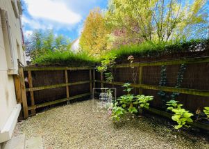 apartment 7 rooms for rent on VILLE D AVRAY (92410)