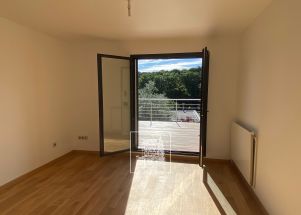 maison 8 pièces en location sur LA CELLE ST CLOUD (78170)