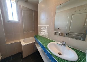 house 9 rooms for rent on GARCHES (92380)