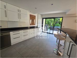 house 8 rooms for rent on LA CELLE ST CLOUD (78170)