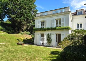 maison 8 pièces en location sur LA CELLE ST CLOUD (78170)