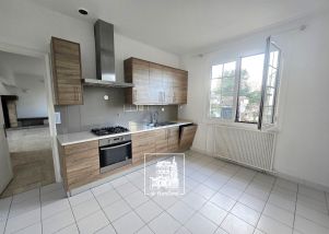 house 9 rooms for rent on CHAMBOURCY (78240)