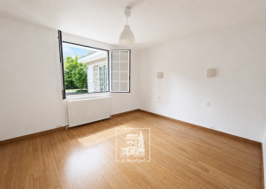 house 9 rooms for rent on CHAMBOURCY (78240)