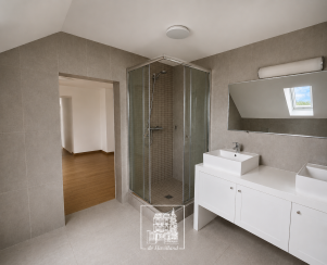 house 9 rooms for rent on CHAMBOURCY (78240)