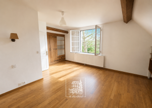 house 9 rooms for rent on CHAMBOURCY (78240)