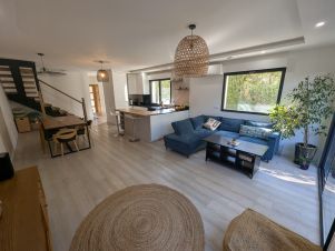 maison 8 pièces en location sur RUEIL MALMAISON (92500)