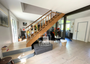 house 7 rooms for rent on LA CELLE ST CLOUD (78170)