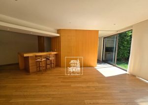 house 8 rooms for rent on GARCHES (92380)