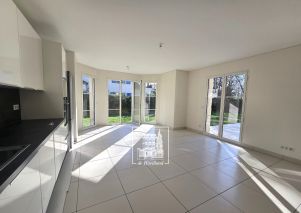 house 7 rooms for rent on LA CELLE ST CLOUD (78170)