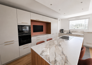 appartement 6 pièces en location sur SURESNES (92150)