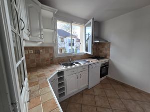 house 6 rooms for rent on MONTESSON (78360)