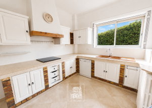 house 9 rooms for rent on GARCHES (92380)