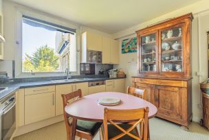 apartment 6 rooms for sale on ST CLOUD (92210)