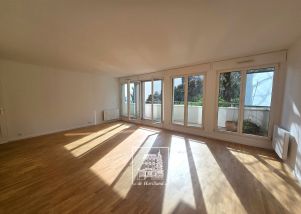 apartment 6 rooms for rent on ST CLOUD (92210)