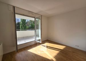 apartment 6 rooms for rent on ST CLOUD (92210)