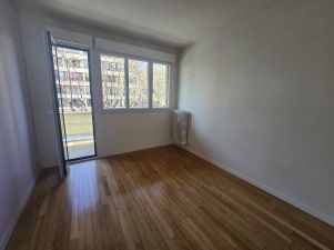 apartment 5 rooms for rent on ST CLOUD (92210)