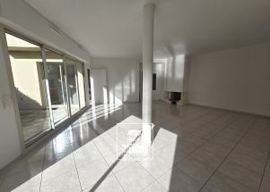 apartment 5 rooms for rent on ST CLOUD (92210)