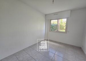 apartment 5 rooms for rent on ST CLOUD (92210)