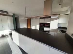 appartement 4 pièces en vente sur VILLE D AVRAY (92410)
