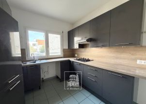 house 7 rooms for rent on ST CLOUD (92210)