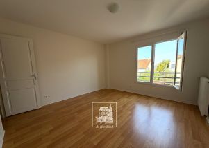 house 7 rooms for rent on ST CLOUD (92210)