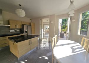 maison 9 pièces en location sur LE VESINET (78110)