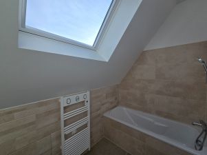 house 7 rooms for rent on LE PECQ (78230)