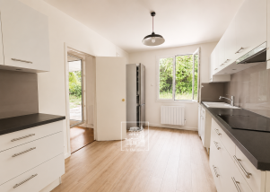 house 12 rooms for rent on L ETANG LA VILLE (78620)